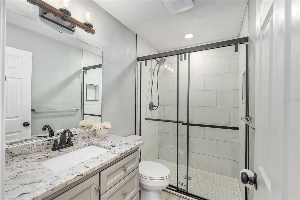 Activo con contrato: $179,900 (2 camas, 2 baños, 1116 Pies cuadrados)