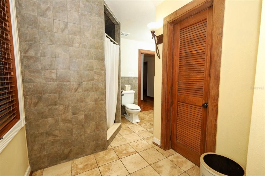 En Venta: $555,000 (3 camas, 2 baños, 2080 Pies cuadrados)