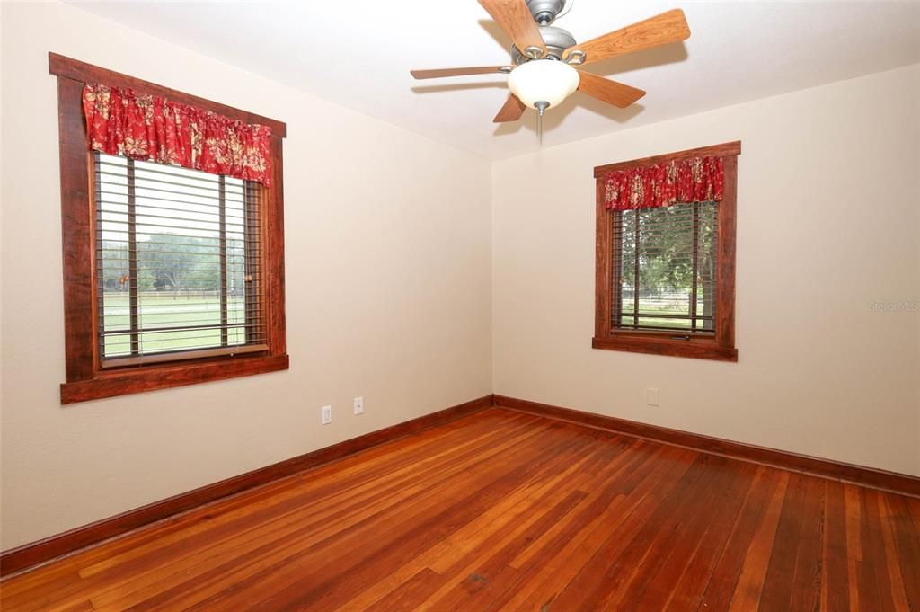 En Venta: $555,000 (3 camas, 2 baños, 2080 Pies cuadrados)