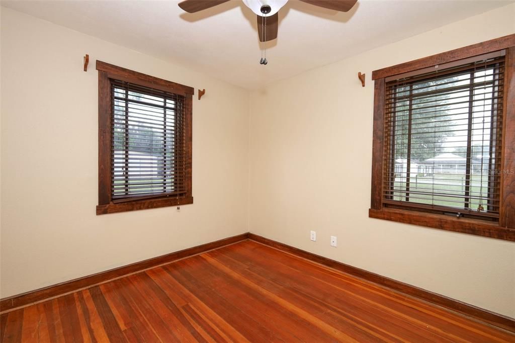En Venta: $555,000 (3 camas, 2 baños, 2080 Pies cuadrados)