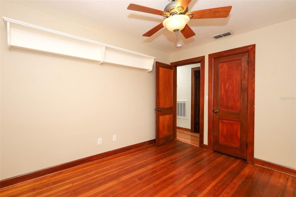 En Venta: $555,000 (3 camas, 2 baños, 2080 Pies cuadrados)