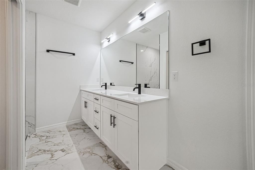 Active With Contract: $305,000 (4 beds, 3 baths, 1931 Square Feet)