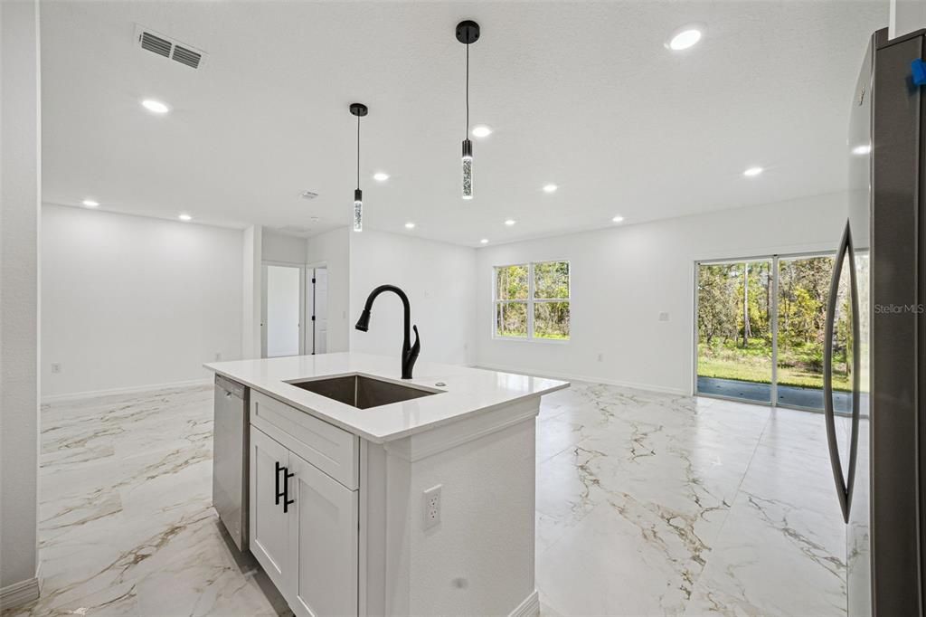 Active With Contract: $305,000 (4 beds, 3 baths, 1931 Square Feet)