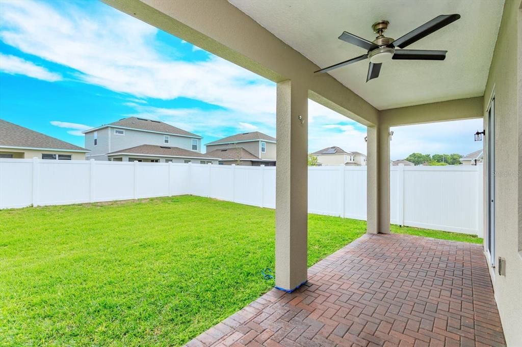 En Venta: $445,000 (4 camas, 2 baños, 2485 Pies cuadrados)