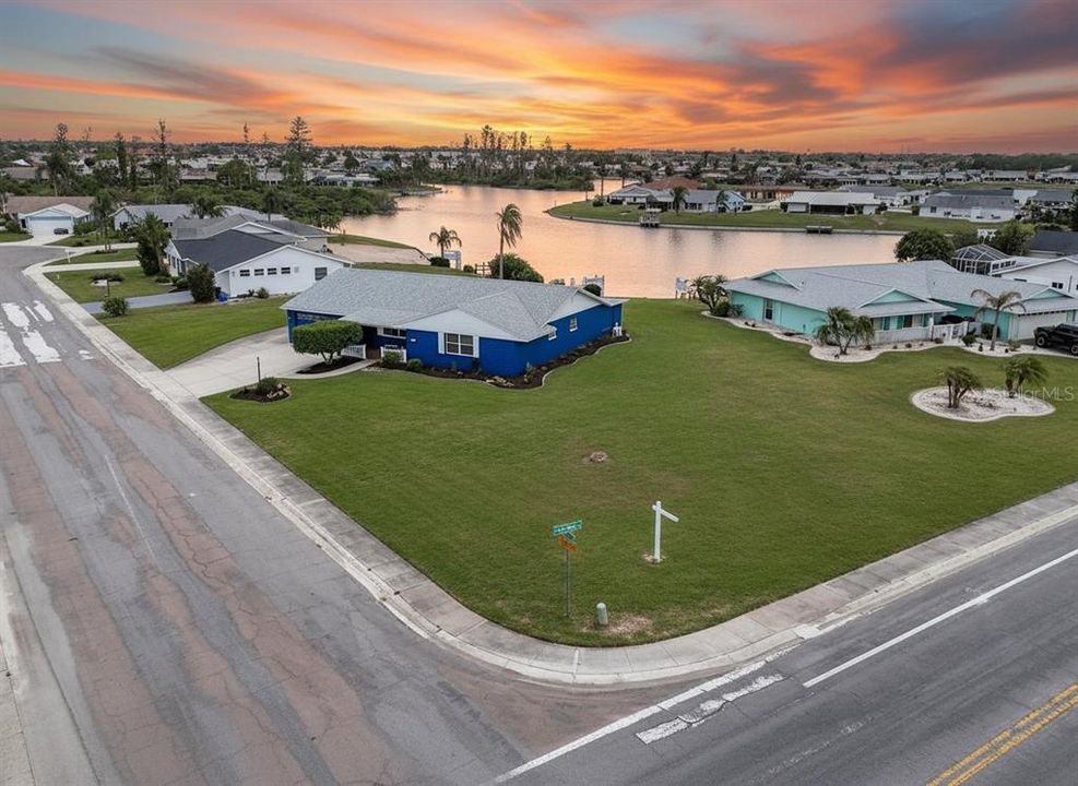 En Venta: $416,900 (2 camas, 2 baños, 1852 Pies cuadrados)