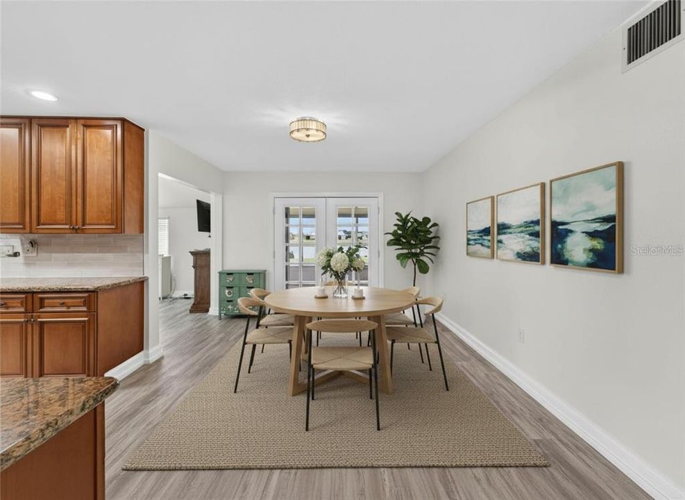 En Venta: $416,900 (2 camas, 2 baños, 1852 Pies cuadrados)