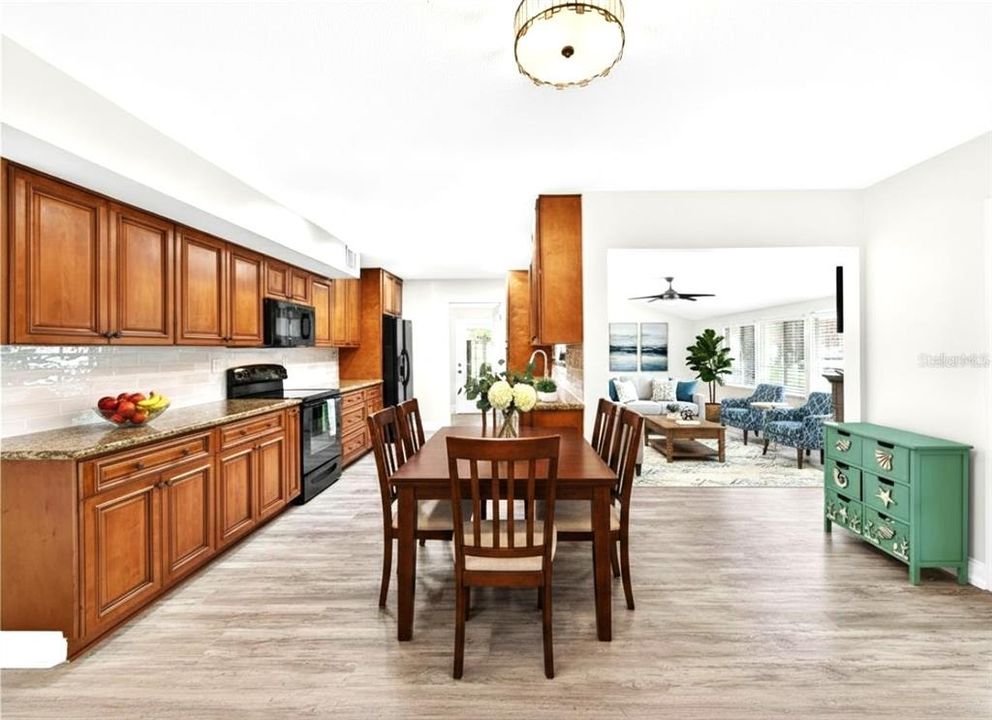 En Venta: $416,900 (2 camas, 2 baños, 1852 Pies cuadrados)