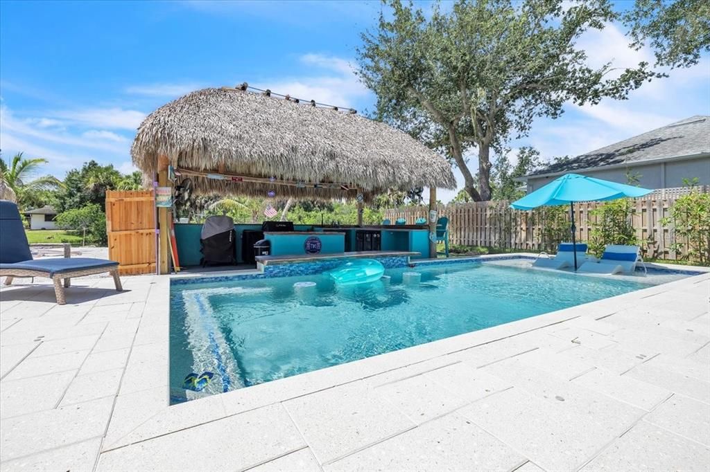 For Sale: $799,000 (4 beds, 4 baths, 2402 Square Feet)