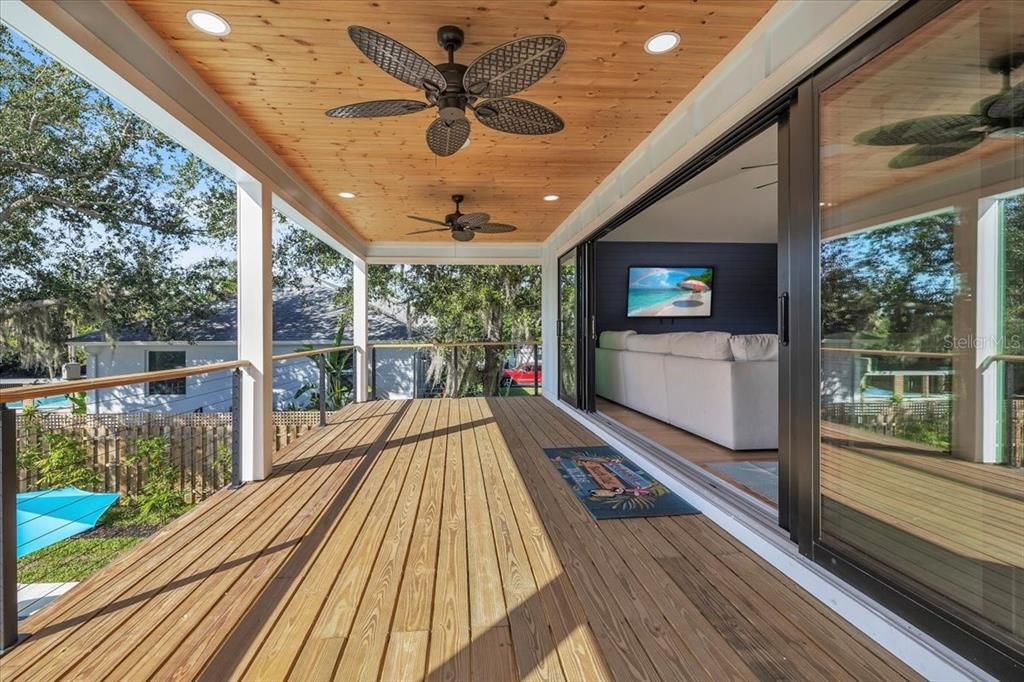 En Venta: $849,000 (4 camas, 4 baños, 2402 Pies cuadrados)