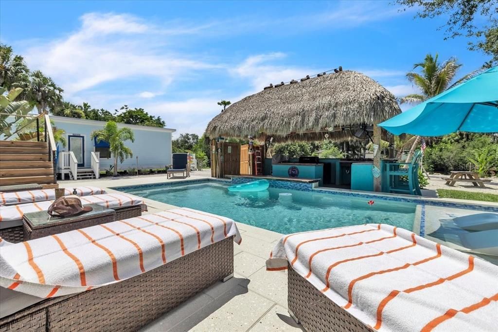 For Sale: $799,000 (4 beds, 4 baths, 2402 Square Feet)