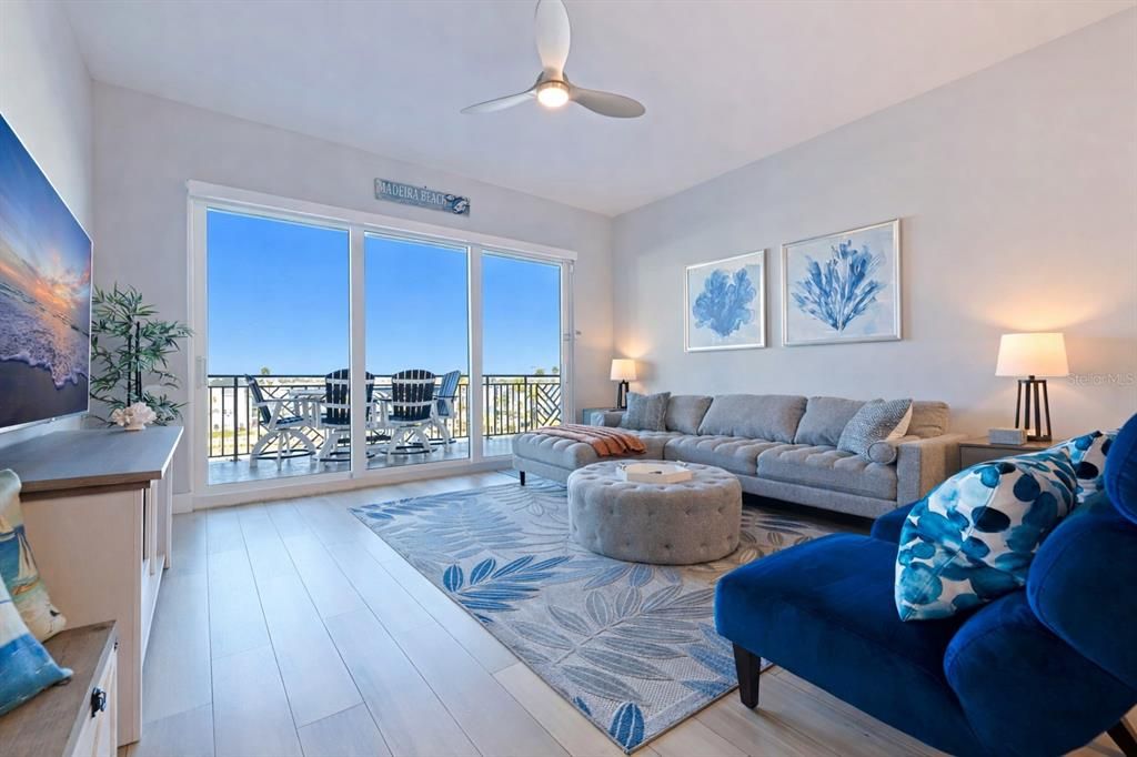 For Sale: $989,000 (2 beds, 2 baths, 1600 Square Feet)