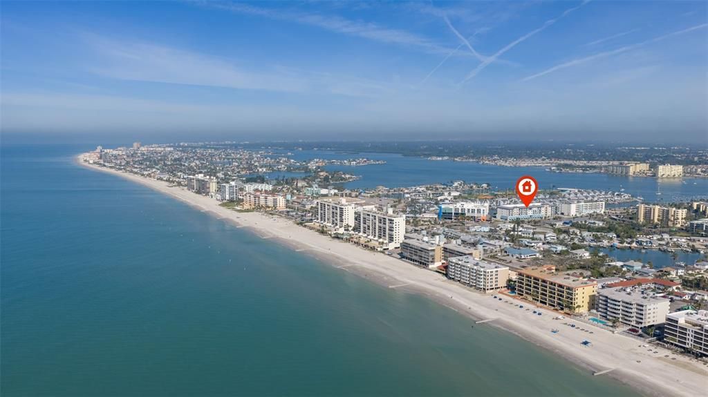 For Sale: $989,000 (2 beds, 2 baths, 1600 Square Feet)