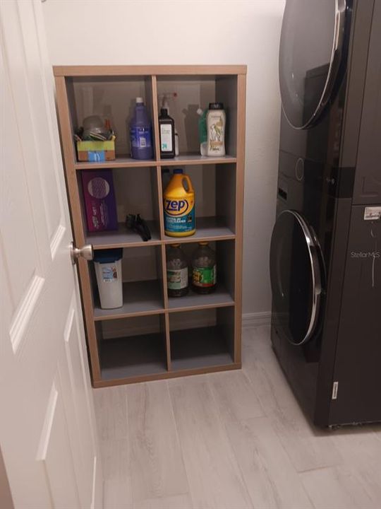 Activo con contrato: $2,700 (4 camas, 2 baños, 1707 Pies cuadrados)