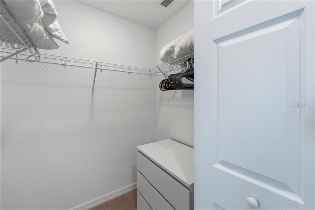 Active With Contract: $279,000 (2 beds, 2 baths, 1121 Square Feet)