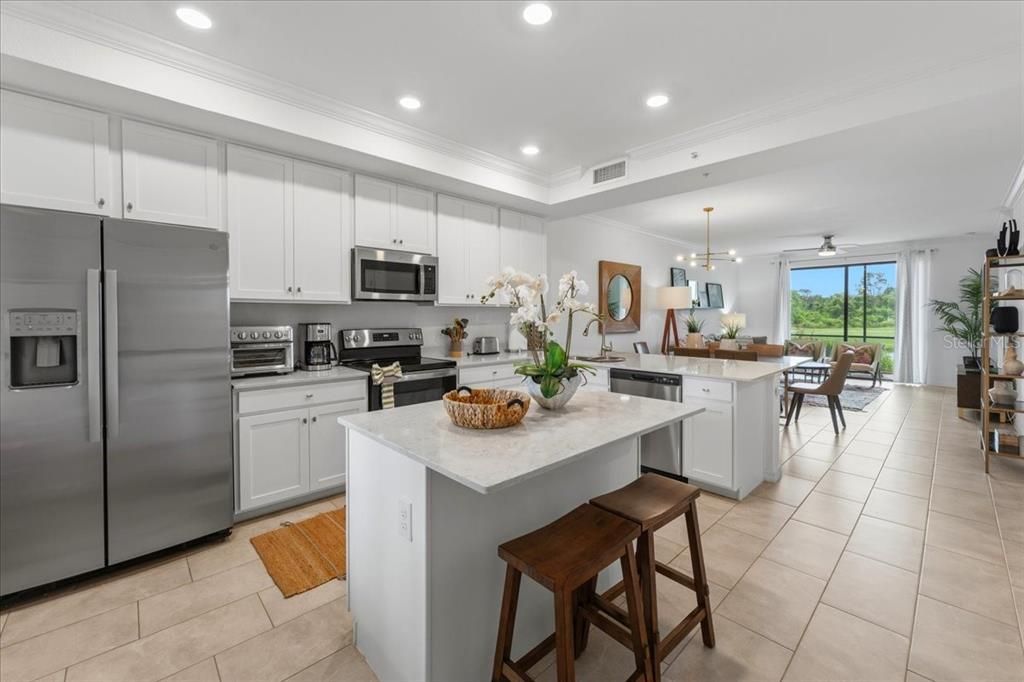 Active With Contract: $279,000 (2 beds, 2 baths, 1121 Square Feet)