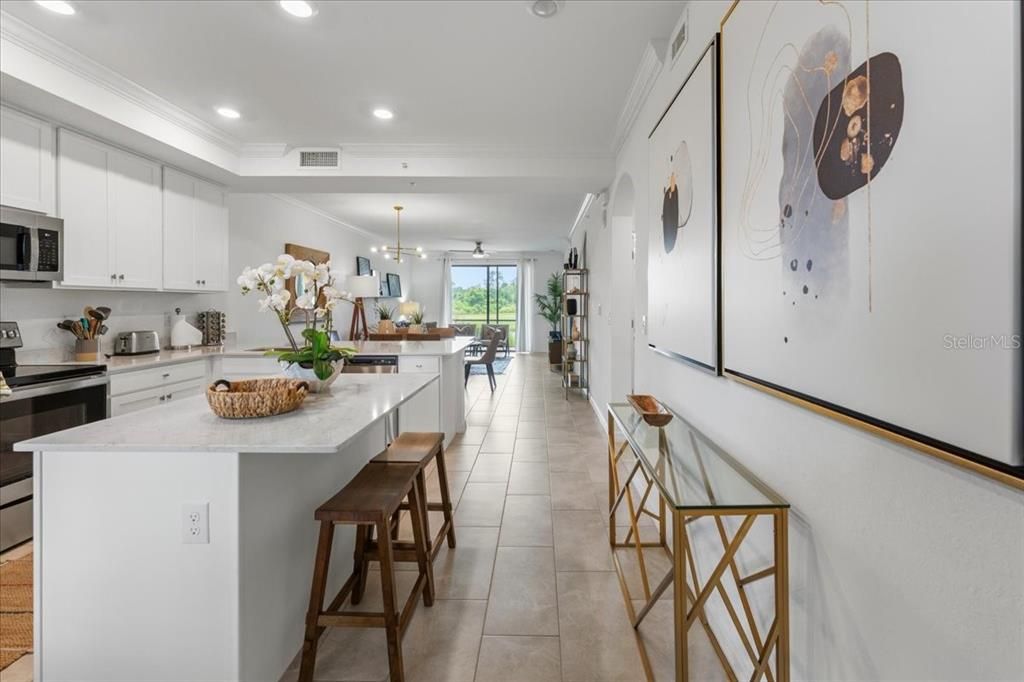 Active With Contract: $279,000 (2 beds, 2 baths, 1121 Square Feet)
