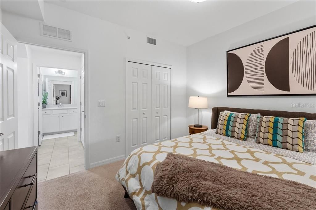 Active With Contract: $279,000 (2 beds, 2 baths, 1121 Square Feet)