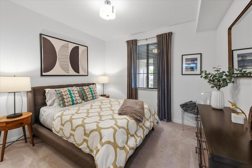 Active With Contract: $279,000 (2 beds, 2 baths, 1121 Square Feet)