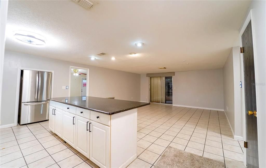 For Rent: $1,800 (3 beds, 2 baths, 1344 Square Feet)