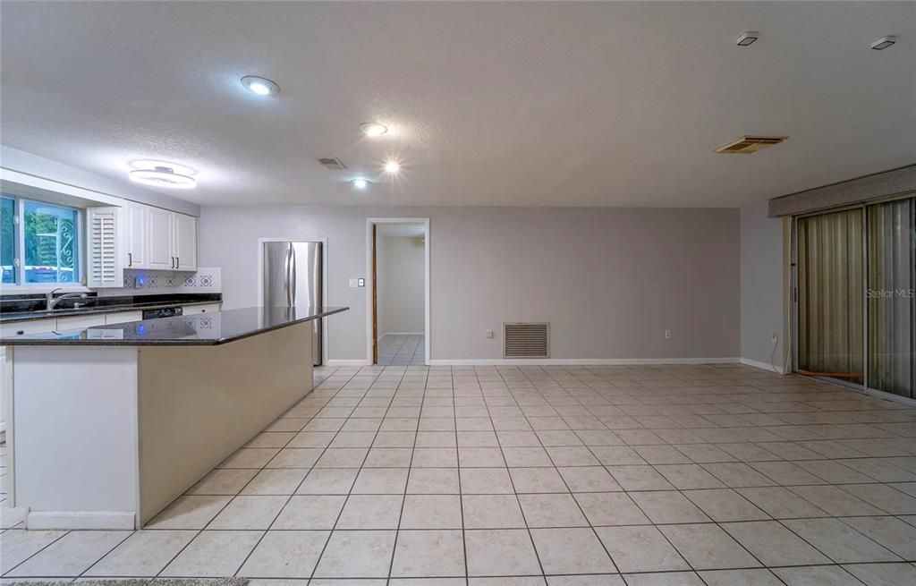 For Rent: $1,800 (3 beds, 2 baths, 1344 Square Feet)