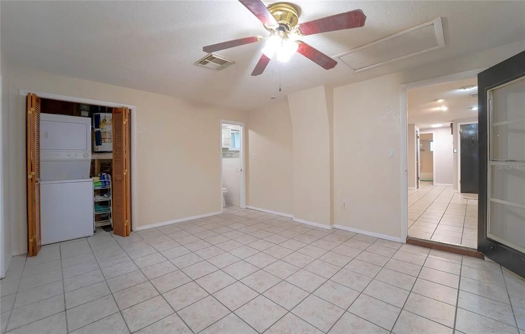For Rent: $1,800 (3 beds, 2 baths, 1344 Square Feet)
