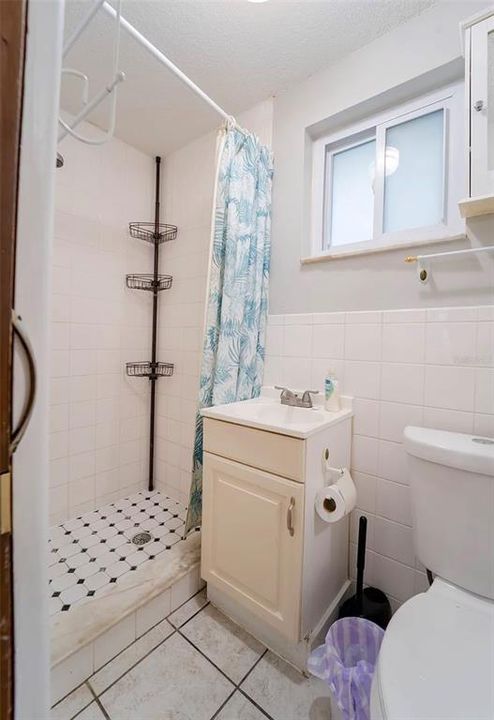 For Rent: $1,800 (3 beds, 2 baths, 1344 Square Feet)