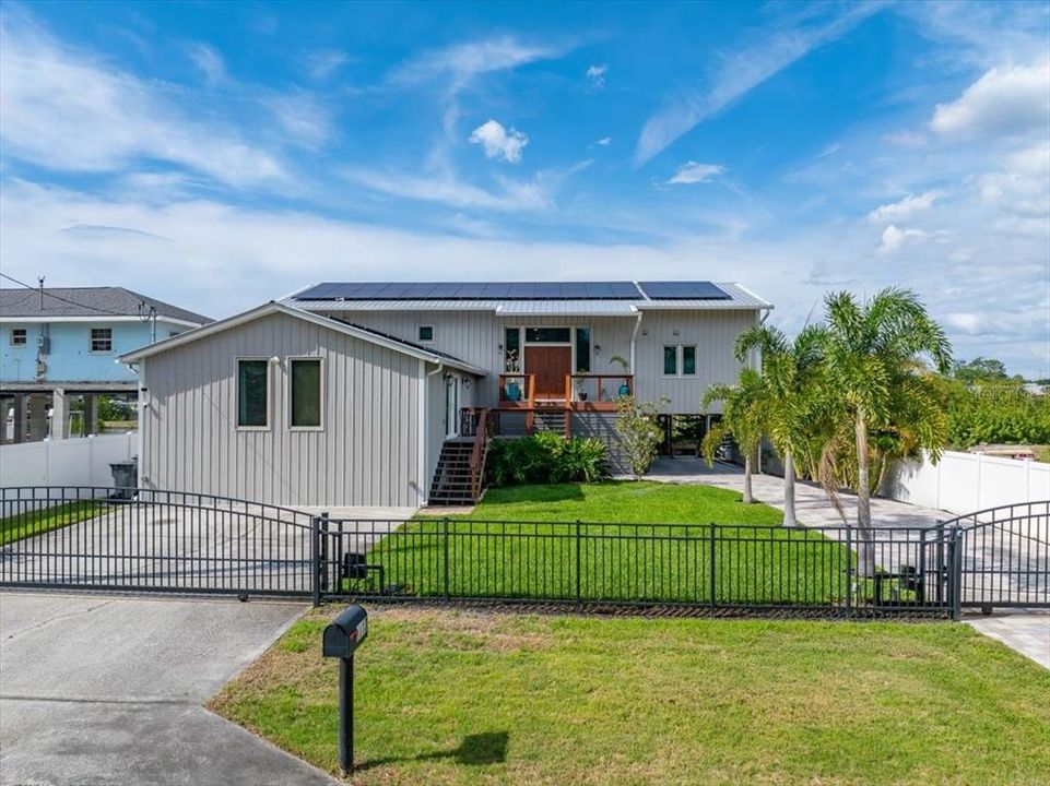 For Sale: $1,299,000 (4 beds, 3 baths, 3240 Square Feet)