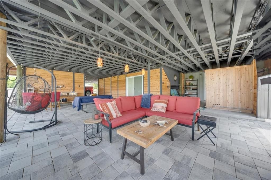For Sale: $1,299,000 (4 beds, 3 baths, 3240 Square Feet)