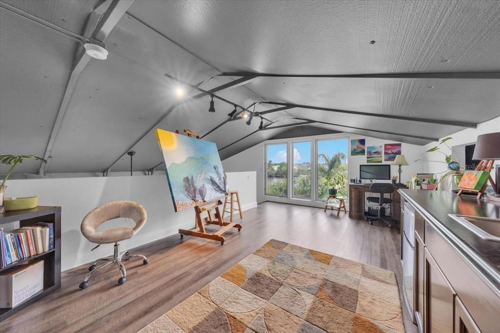 For Sale: $1,299,000 (4 beds, 3 baths, 3240 Square Feet)