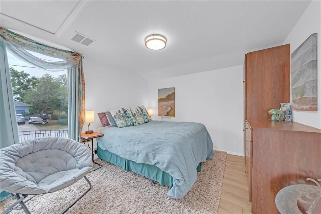 For Sale: $1,299,000 (4 beds, 3 baths, 3240 Square Feet)
