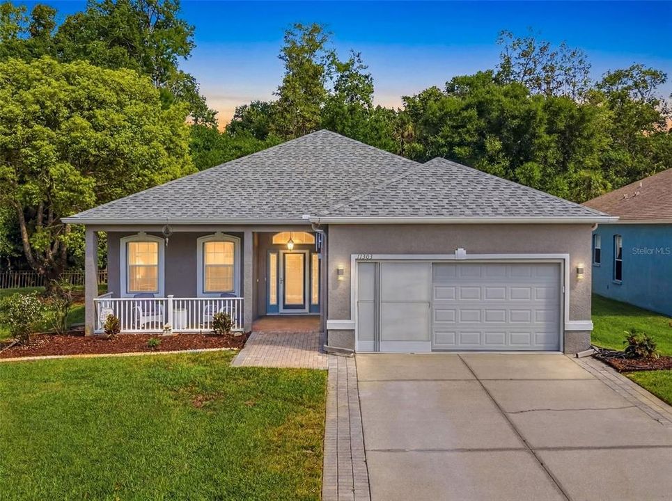 Active With Contract: $315,000 (3 beds, 2 baths, 1854 Square Feet)