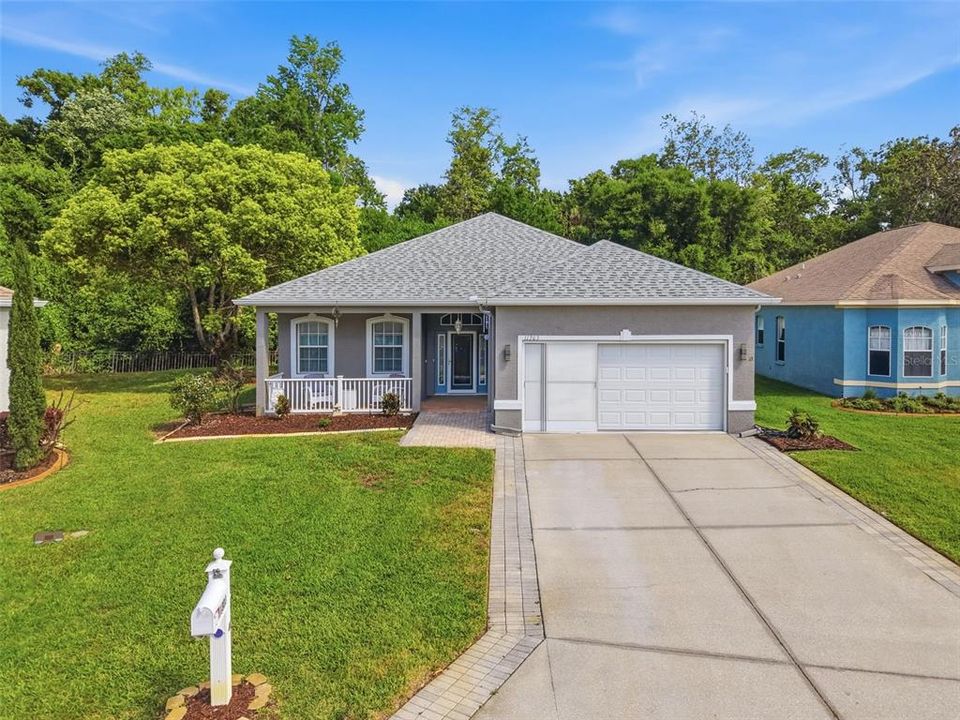 Active With Contract: $315,000 (3 beds, 2 baths, 1854 Square Feet)
