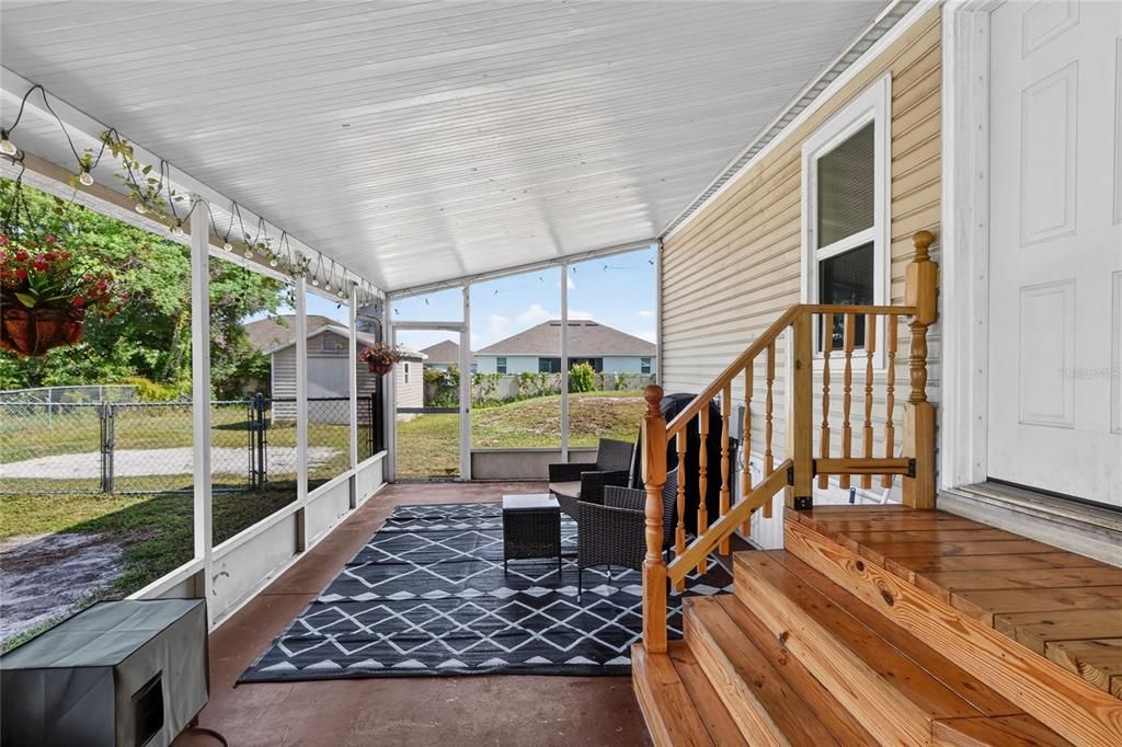 For Sale: $245,000 (3 beds, 2 baths, 1350 Square Feet)