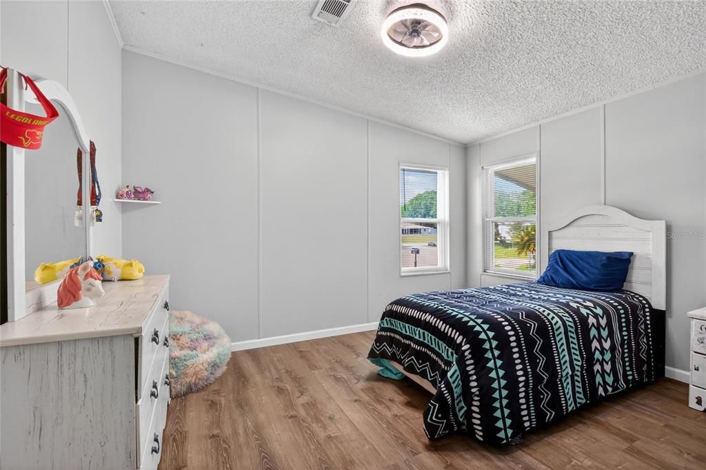 For Sale: $245,000 (3 beds, 2 baths, 1350 Square Feet)