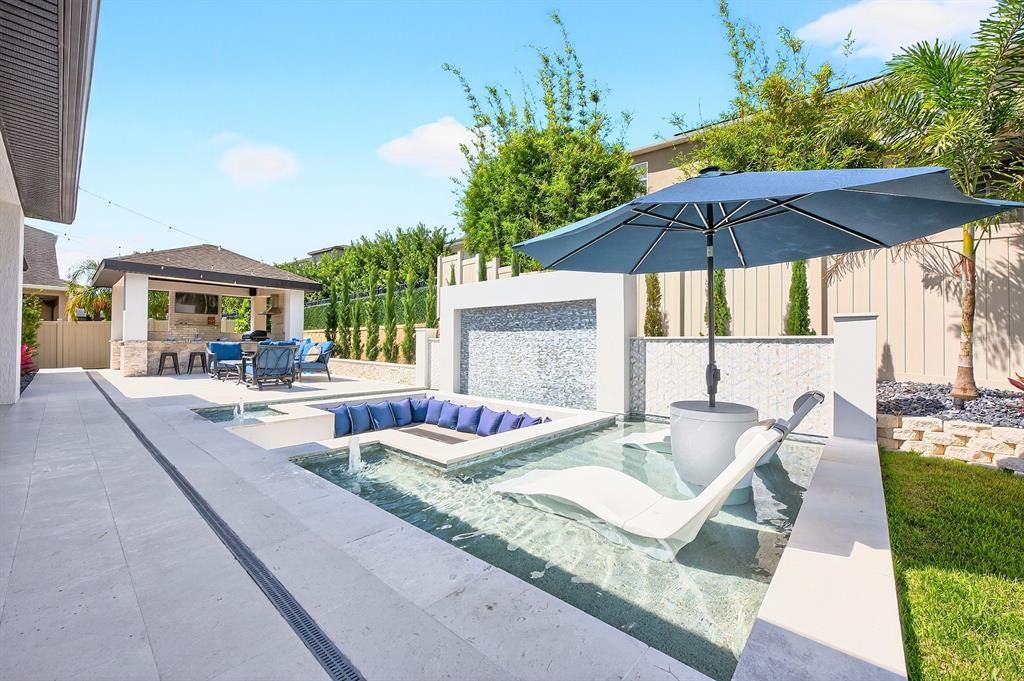 Active With Contract: $925,000 (4 beds, 3 baths, 3163 Square Feet)