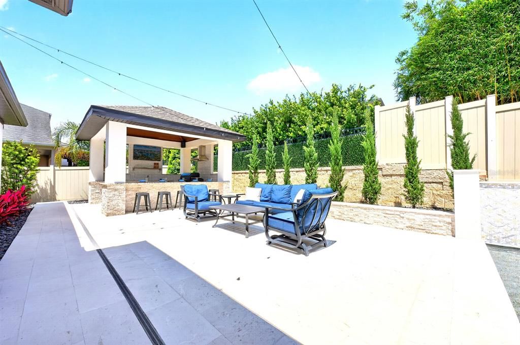 Active With Contract: $925,000 (4 beds, 3 baths, 3163 Square Feet)