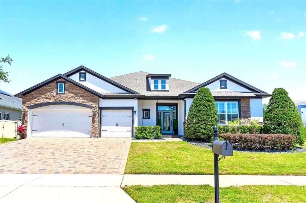 Active With Contract: $925,000 (4 beds, 3 baths, 3163 Square Feet)