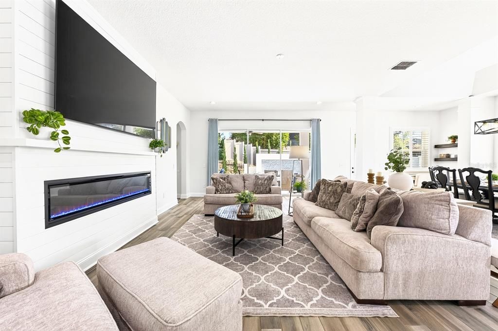 Active With Contract: $925,000 (4 beds, 3 baths, 3163 Square Feet)