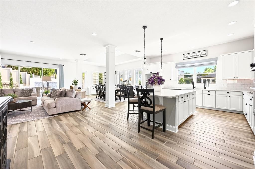 Active With Contract: $925,000 (4 beds, 3 baths, 3163 Square Feet)