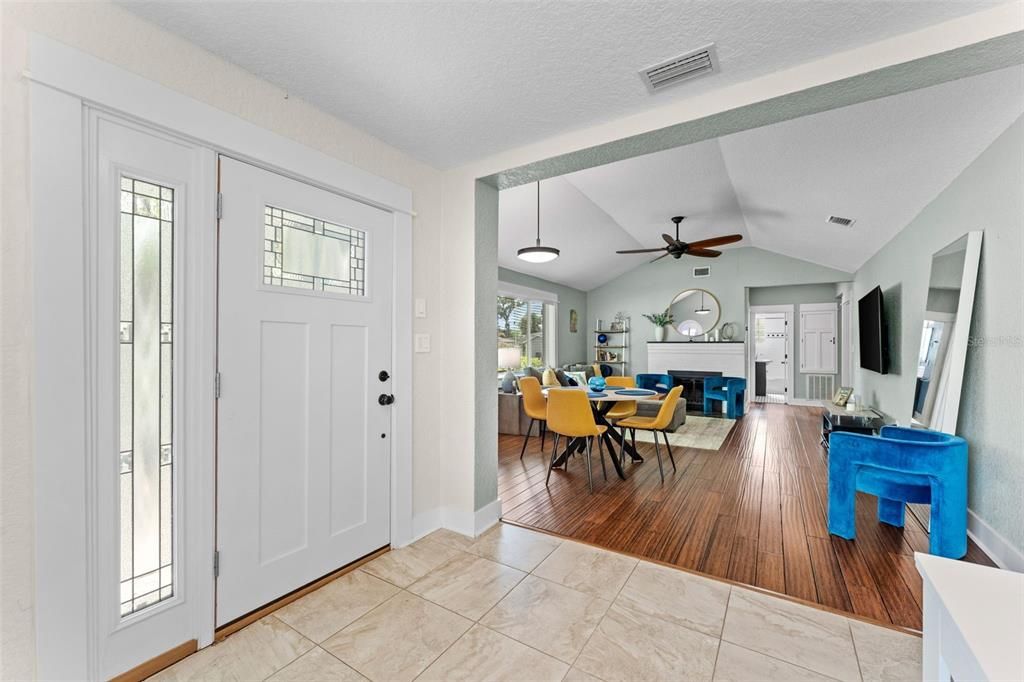 For Sale: $559,000 (2 beds, 1 baths, 1436 Square Feet)