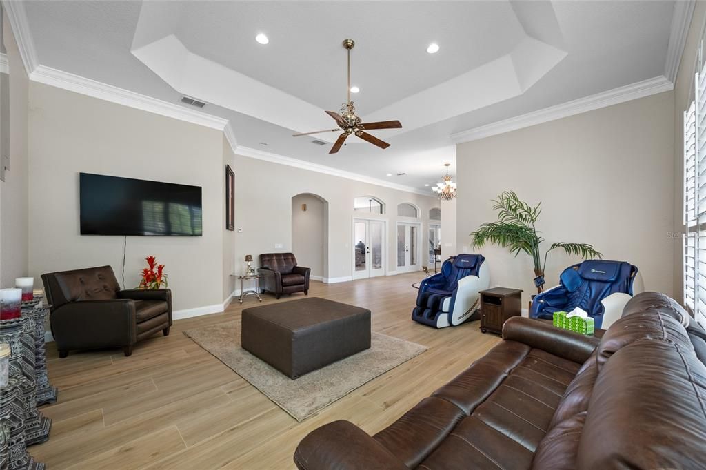 En Venta: $1,650,000 (5 camas, 4 baños, 5564 Pies cuadrados)