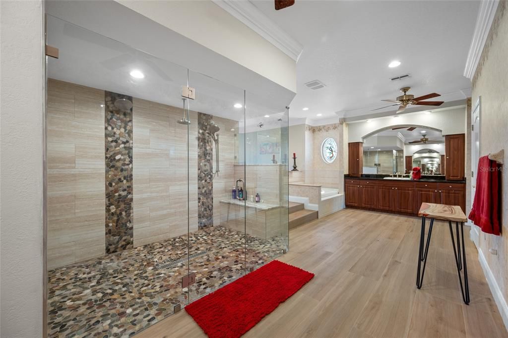 En Venta: $1,650,000 (5 camas, 4 baños, 5564 Pies cuadrados)