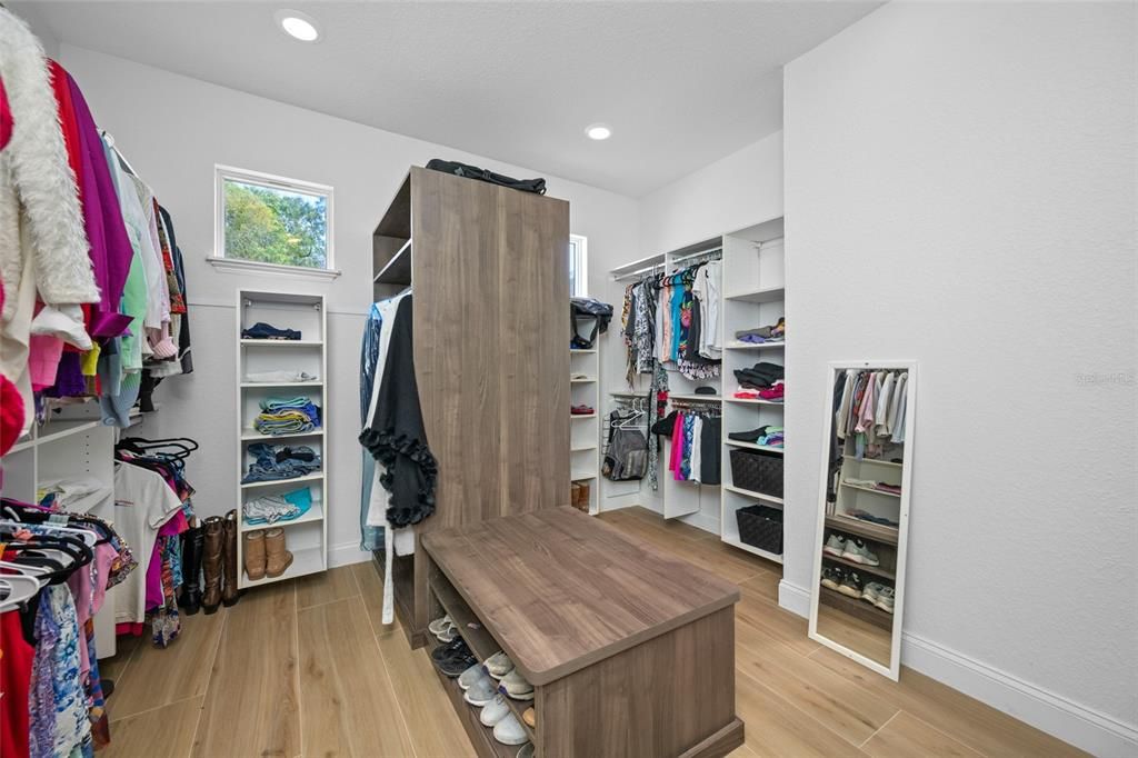 En Venta: $1,650,000 (5 camas, 4 baños, 5564 Pies cuadrados)