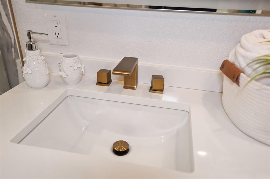 En Venta: $775,000 (3 camas, 2 baños, 2280 Pies cuadrados)