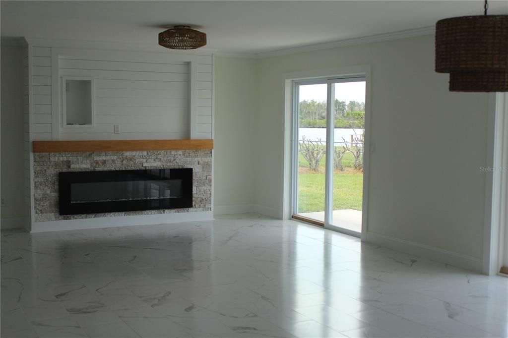 En Venta: $775,000 (3 camas, 2 baños, 2280 Pies cuadrados)