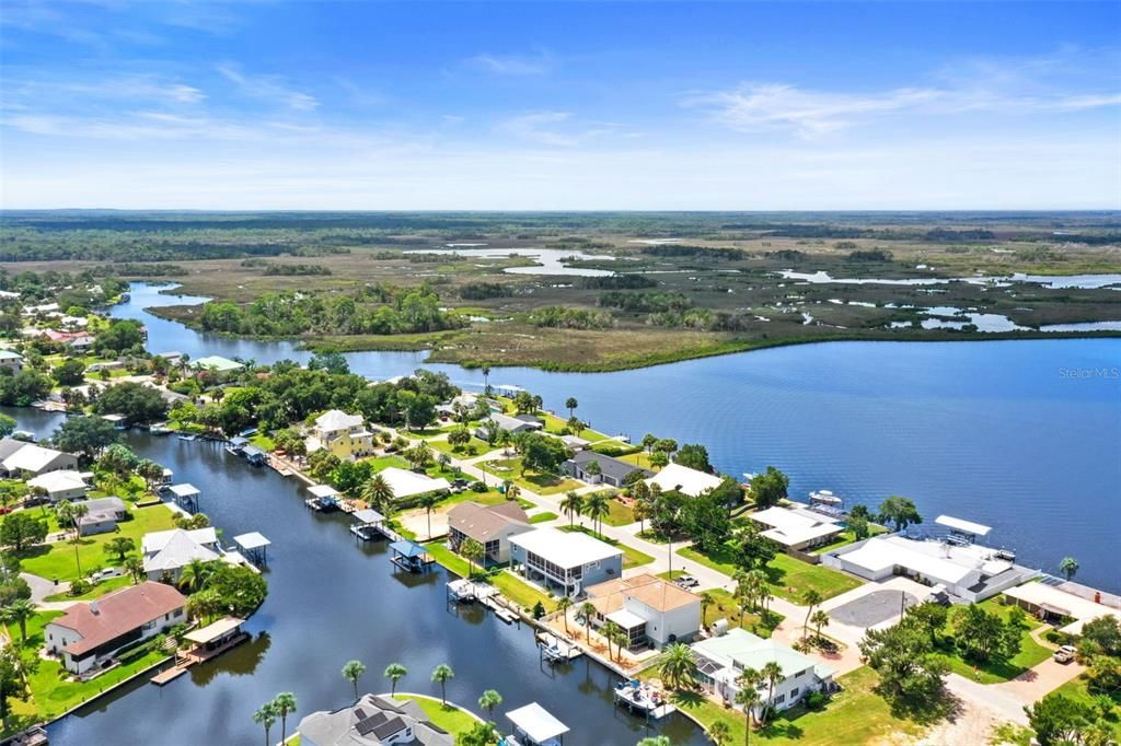 En Venta: $775,000 (3 camas, 2 baños, 2280 Pies cuadrados)