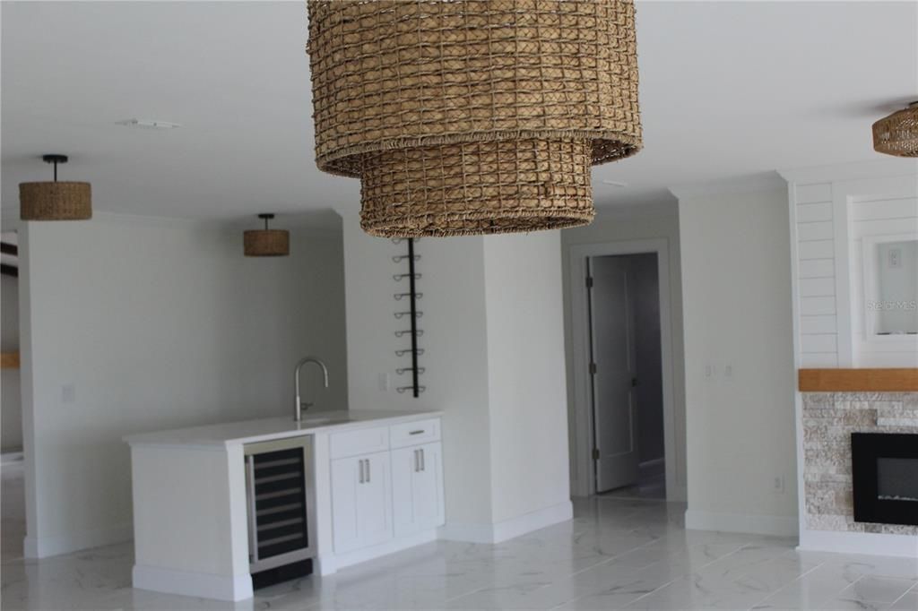 En Venta: $775,000 (3 camas, 2 baños, 2280 Pies cuadrados)
