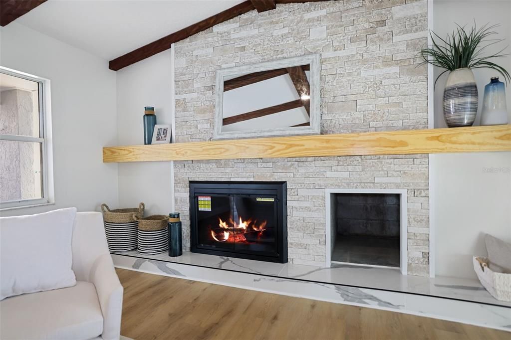 En Venta: $775,000 (3 camas, 2 baños, 2280 Pies cuadrados)