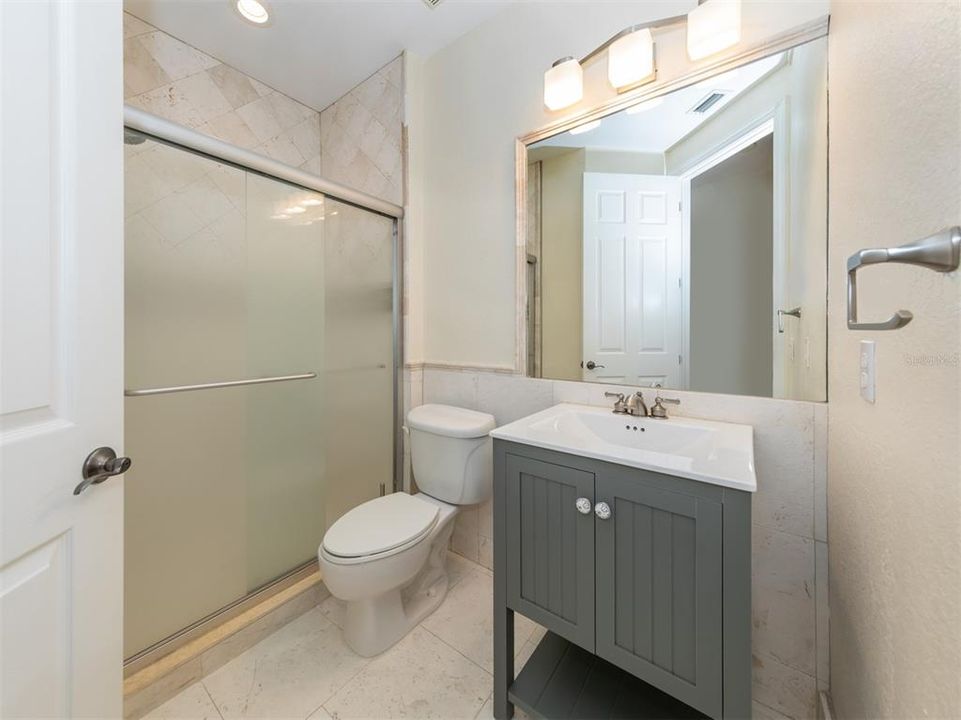 В аренду: $5,900 (3 спален, 3 ванн, 2039 Квадратных фут)