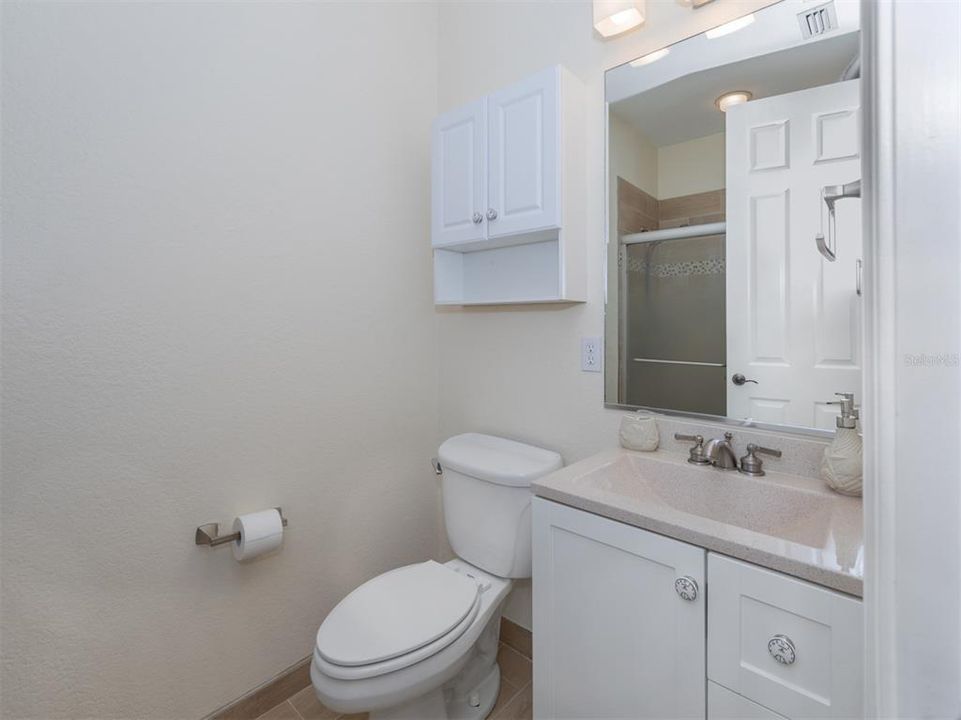 В аренду: $5,900 (3 спален, 3 ванн, 2039 Квадратных фут)